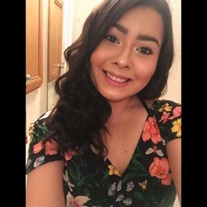 Meet your Posher, Daysi